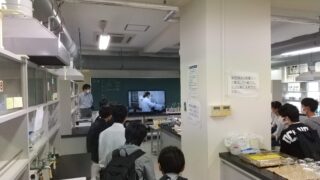 化学実験室の見学