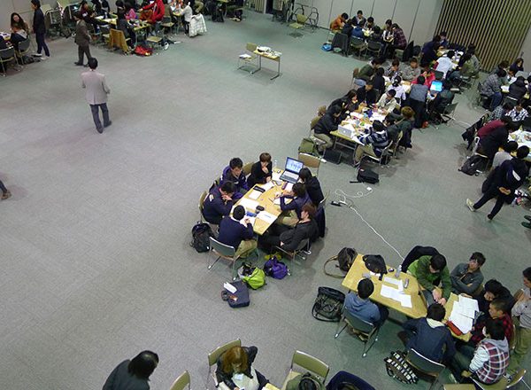 建築学科1年生 建築ワークショップ報告会