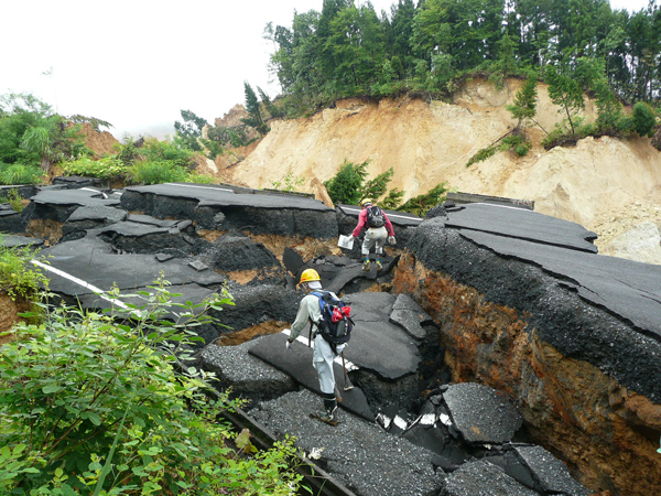地震による土砂災害の現地調査は命懸け（正常性バイアス